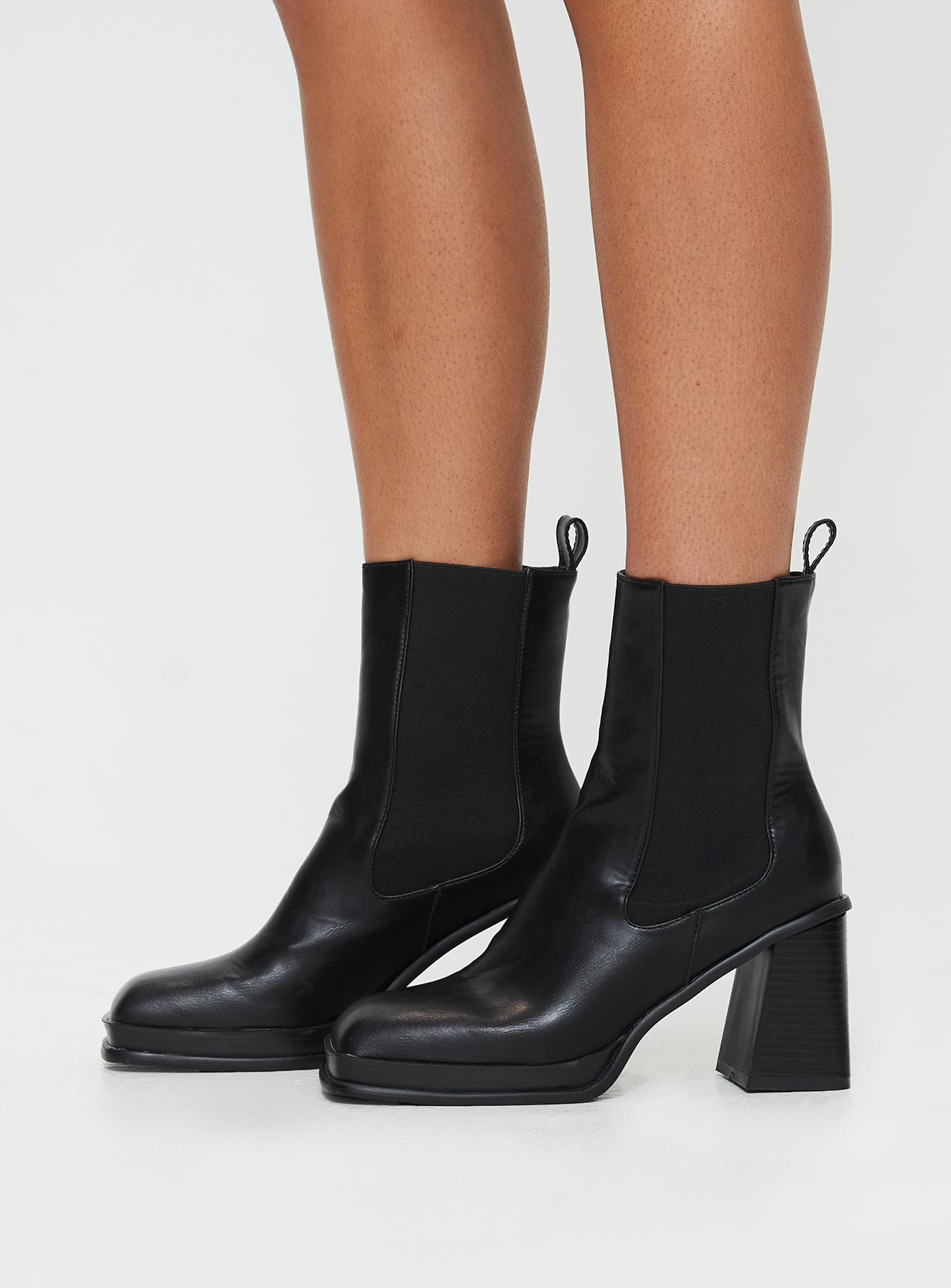 Iona Boots Black