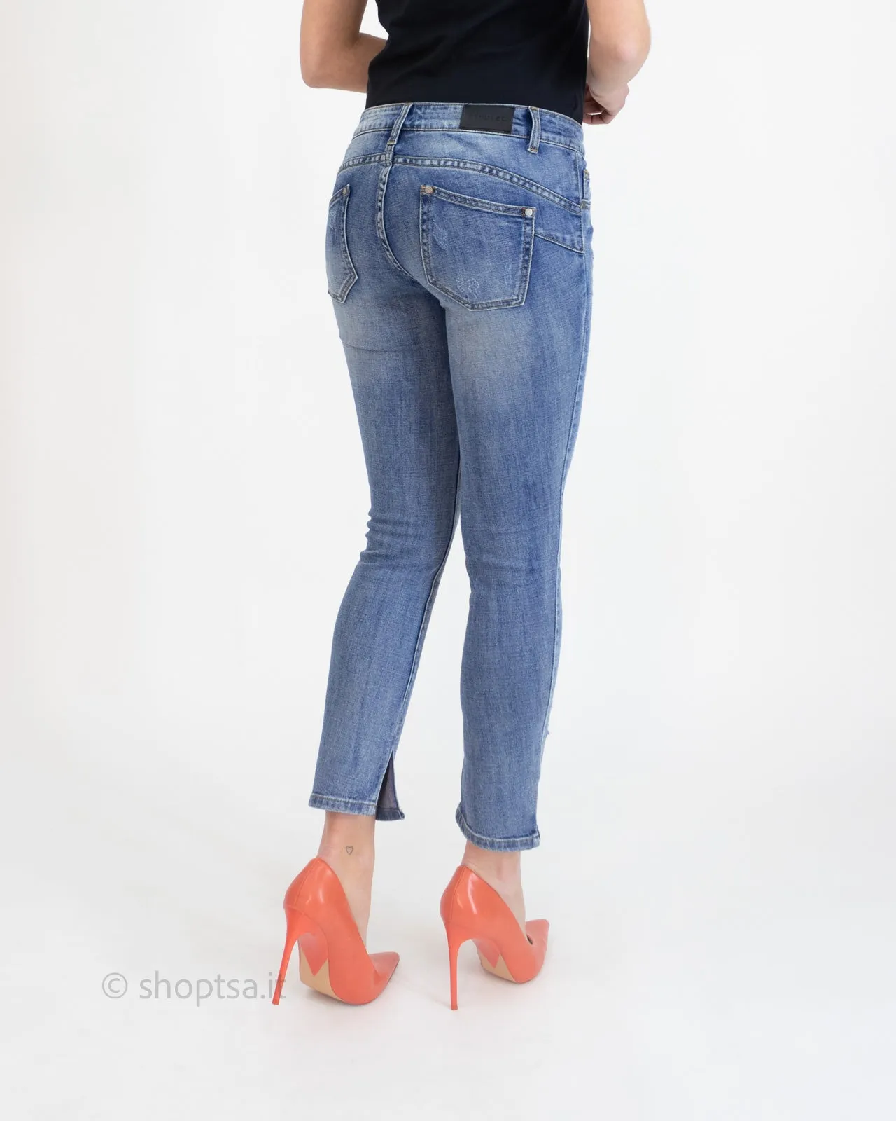 Jeans skinny con strappi