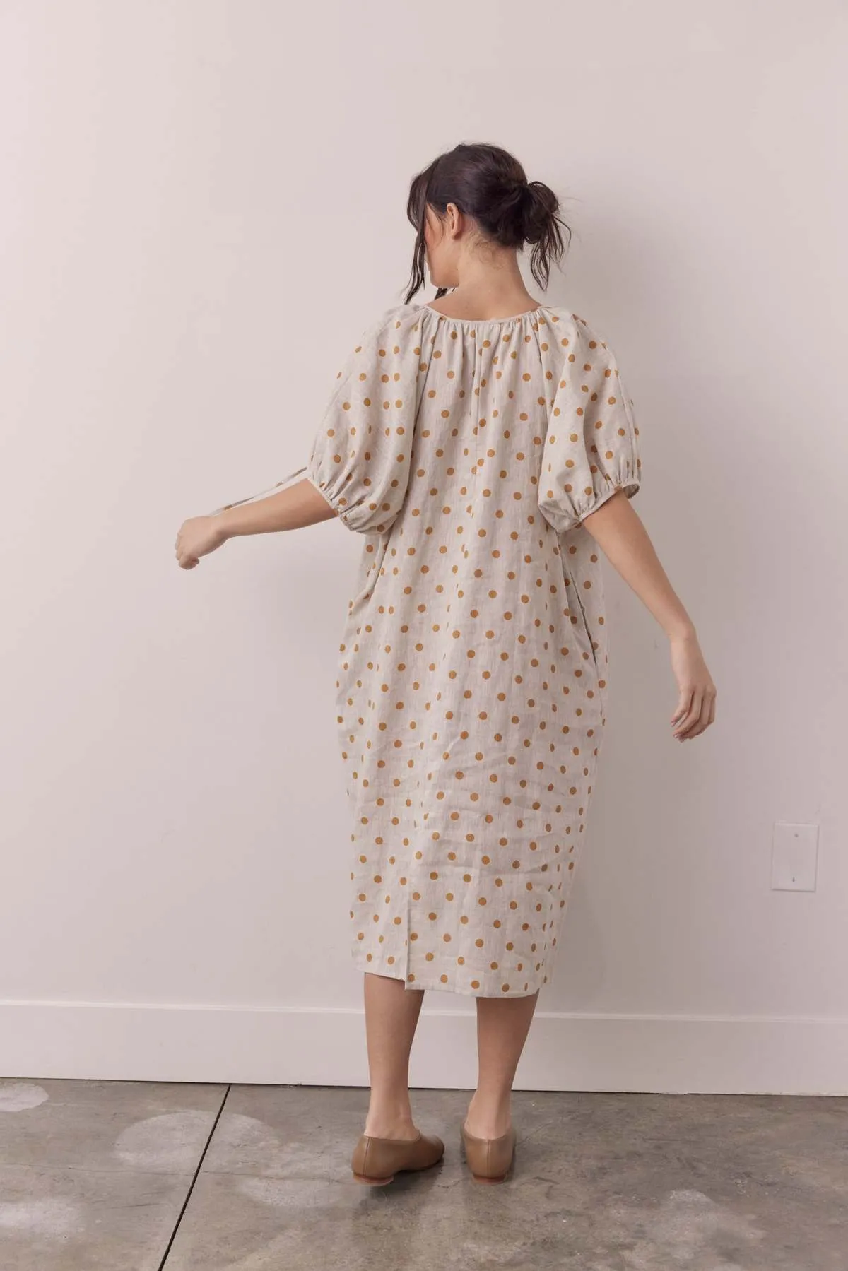 Linen polka dot puff sleeve dress - Beige/Mustard