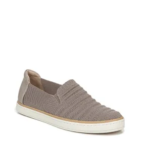 NATURALIZER  WOMENS KEMPER SLIP ON SNEAKER