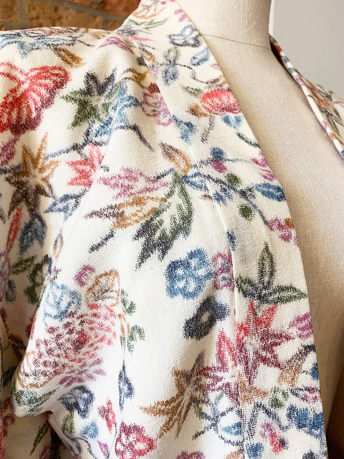 New Arrival ! Vintage Haori/Kimono Beige Floral 1960s