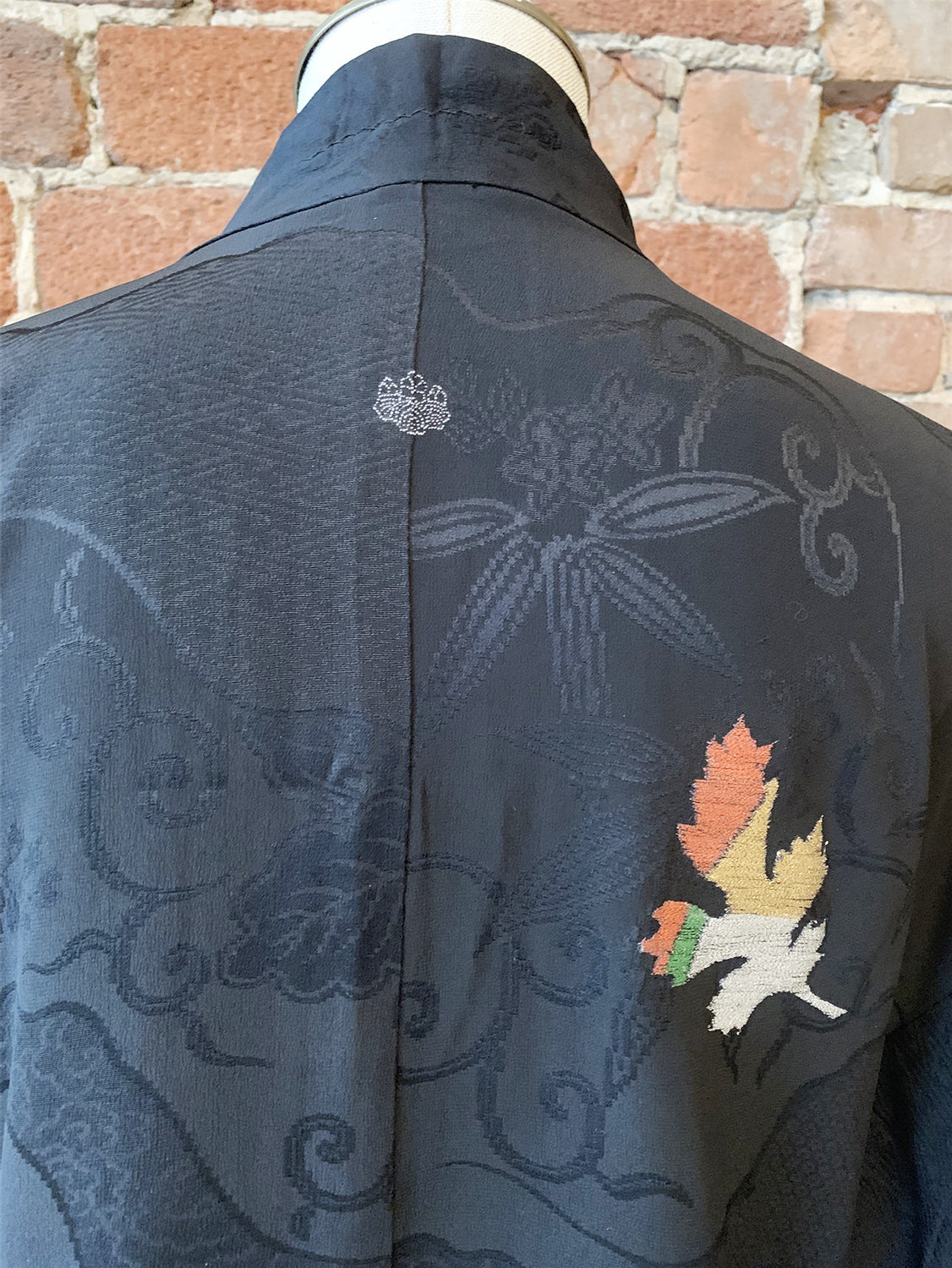 New Arrival ! Vintage Haori/Kimono Black Leaves 1970s