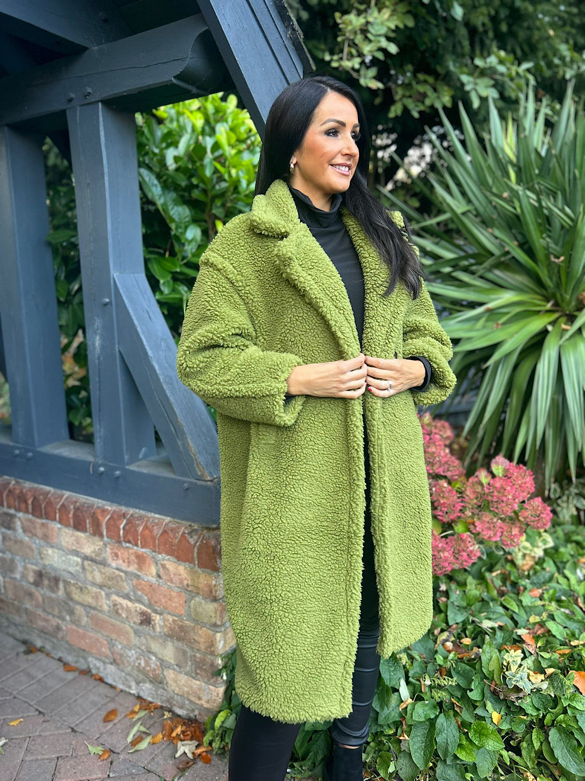 Olive Teddy Coat Wendy