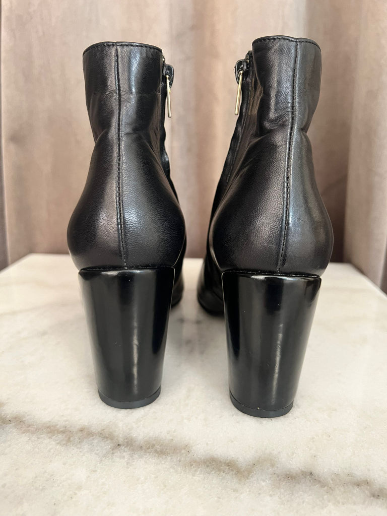 Robert Clergerie Leather ankle boots- Size 39