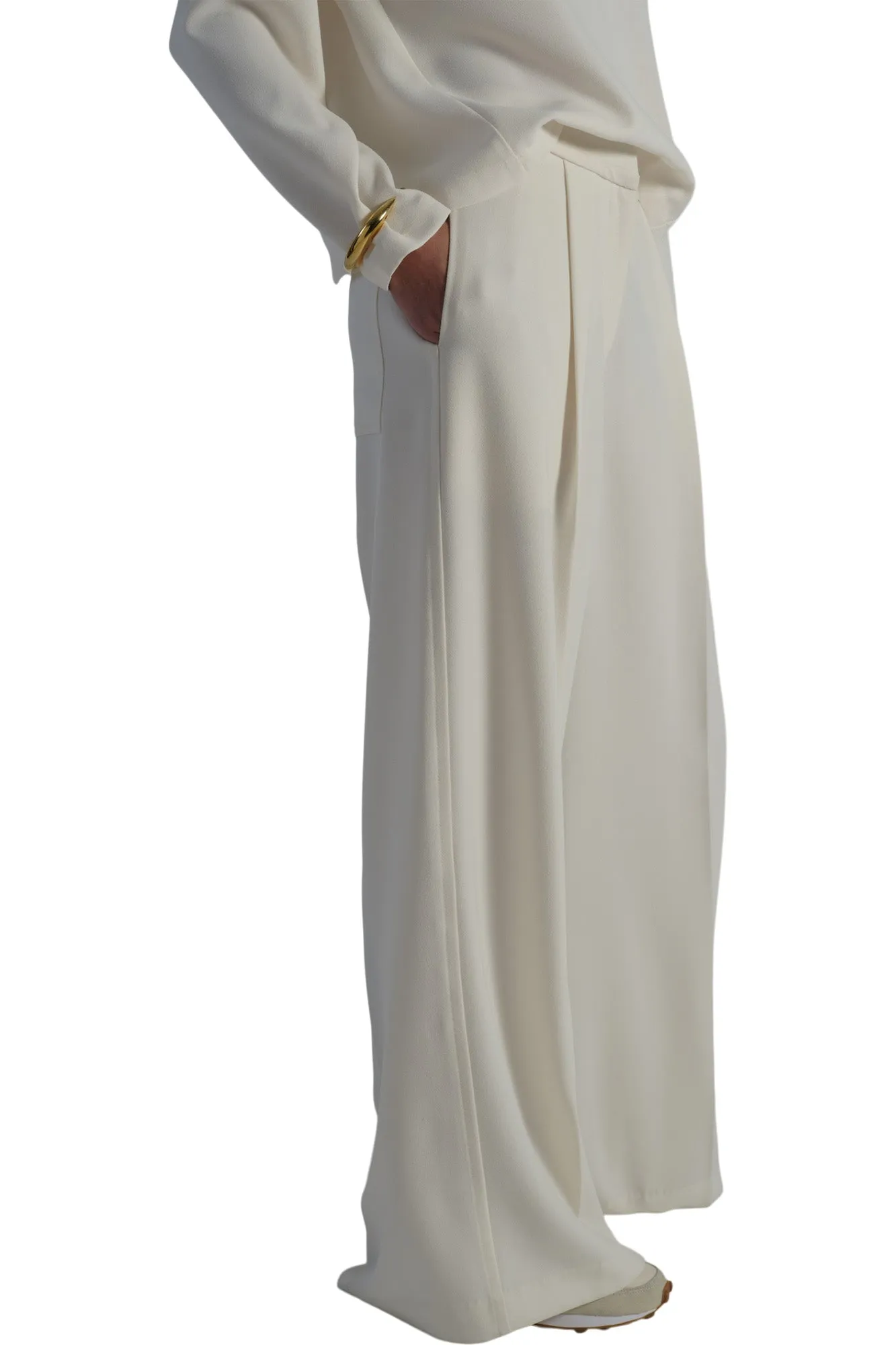 Saint Art Neve Crepe Pant in Ivory Crepe