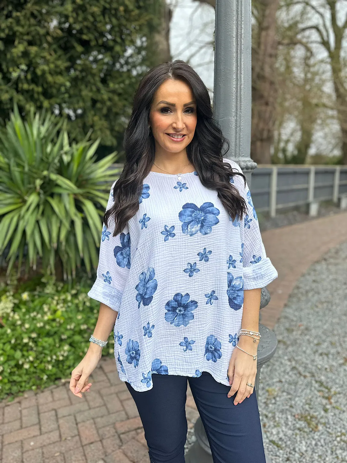 White Bubble Cotton Flower Top Pippa